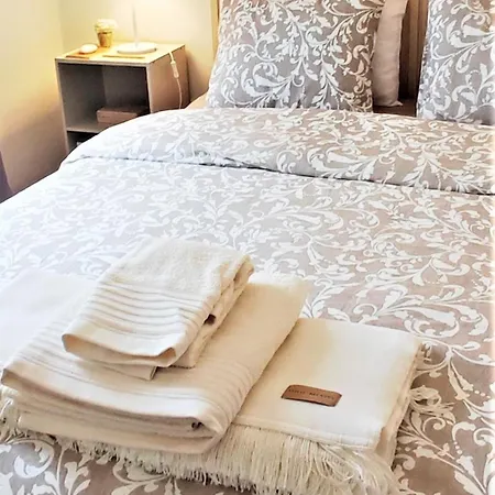 Liras House Apartment *